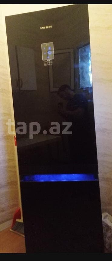 QIYMET SOHDU samsunk 2qapılı soyuducu (üstdə dondurucu). Rəng