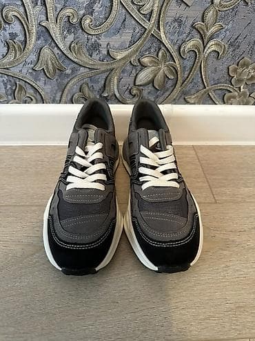 sport corablar: Kişi idman ayaqqabısı Yeni - Rəng: tünd boz/qara detallı, ağ şnur - — 5