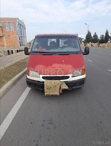 çayka maşın: Yükdaşıma üçün qapalı furqon tipli mikroavtobus. Xüsusiyyətlər: - — 4