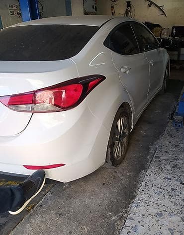 e 190 mercedes: Hyundai Elantra: 1.6 l | 2015 il Sedan — 6