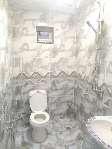 agsuda satilan evler: Yola Yaxın Məhəlləsi asvalt Marketin yanında yerleşir.Və 326 nömreli — 10