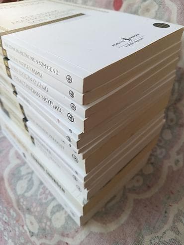 kitab alan: Elan Gəncədə yerləşir. Kitabların bəziləri trendyoldan alınıb — 2