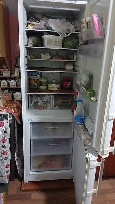 Indesit soyuducu teze kimidi az islenib köcurem deye təcili satilir — 2