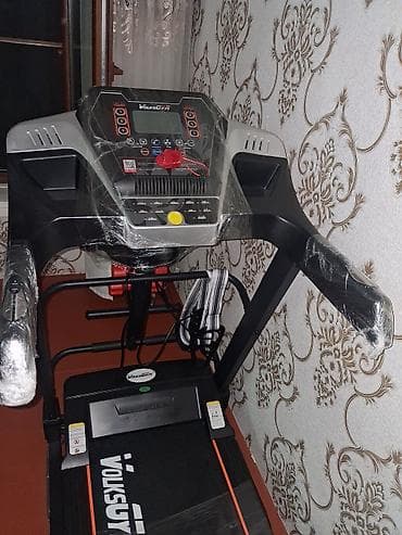 VolxGym qaçış trenajoru - Güclü konsol paneli: LED displey sürət
