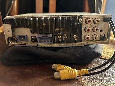 pioneer 5250 bt: Pioneer avtomobil maqnitolası Xüsusiyyətlər: - Ön paneldə USB girişi — 2
