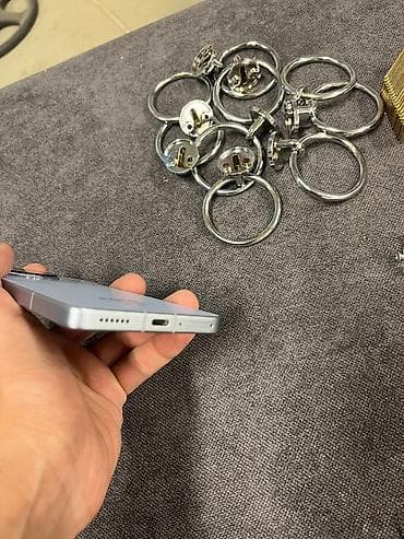 iphone 17 pro silver: Xiaomi 512 GB, rəng - Göy — 9