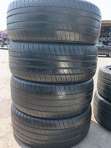 eylec diski: 275/40/22Məhsul: Yol/performans tipli avtomobil şinləri dəsti - Ölçü — 2