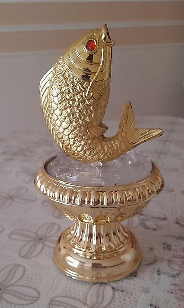 Fiqur, Metal, rəng - Qızılı