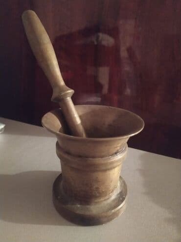 saxsi gul qablari: Qedmi hevengdeste satilir. hec bir prablemi yoxdur. unvan yasamal — 1