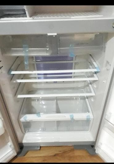 İşlənmiş 4 qapılı Hitachi Soyuducu Satılır, rəng - Qara, Təkərli — 2