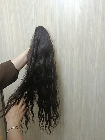 cırt cırt sac: Qıvrım saç tükü – təbii qaraya yaxın tünd qəhvəyi ton Təbii saçdan — 1