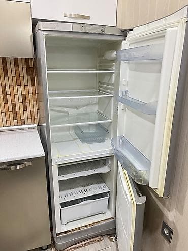 Mətbəx texnikası: 2 qapılı Indesit Soyuducu Satılır, rəng - Gümüşü — 2