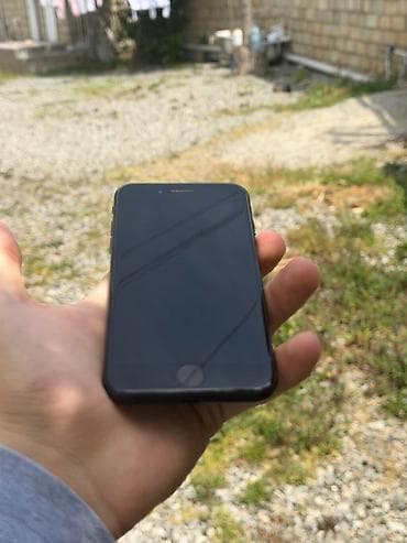 iphone 8 case: IPhone SE 2020, 64 GB, Qara, Barmaq izi — 3