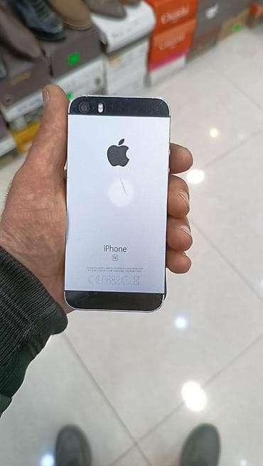 iphone 7puls: IPhone SE, 32 GB — 3