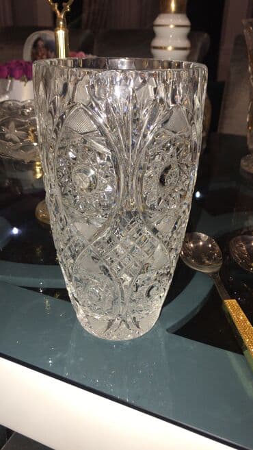 beqoniya gülü: Xrustal gülqabı hündürlük 26sm — 2