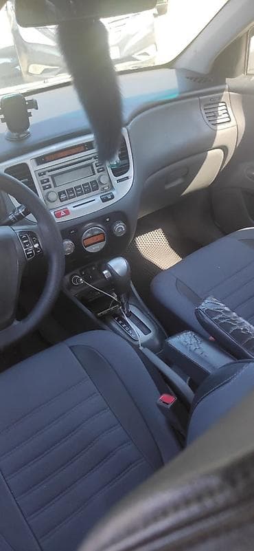 avito az: Kia Rio, 2009-cu il – dizel, avtomat sürətlər qutusu. - Kuzov: sedan — 3