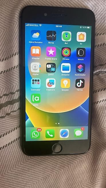 2.el apple telefon: IPhone 8 Plus, 64 GB, Qara, Barmaq izi — 1