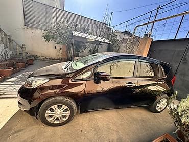 saipa saina 2021: Nissan Note: 1.2 l | 2016 il Hetçbek — 4