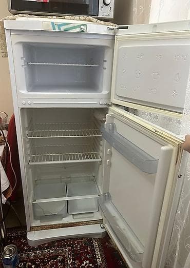 islenmis sazz modem satilir: İşlənmiş 2 qapılı Indesit Soyuducu Satılır, rəng - Ağ — 1