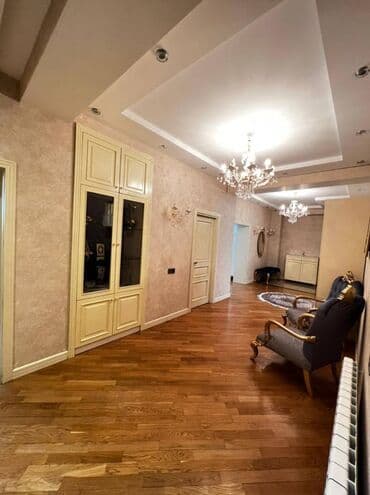 gencede 3 otaqli evlerin qiymeti: Bakıxanov qəs., 3 otaqlı, Yeni tikili, 140 kv. m — 14