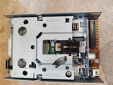 ftp менеджер: S-LINK FP01 3.5" floppy disket sürücüsü Xüsusiyyətlər: - Model: FP01 — 2
