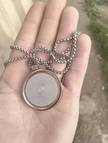 tek qas sirqalar: Paslanmayan poladdan zəncir və medalion - Material: paslanmayan polad — 1