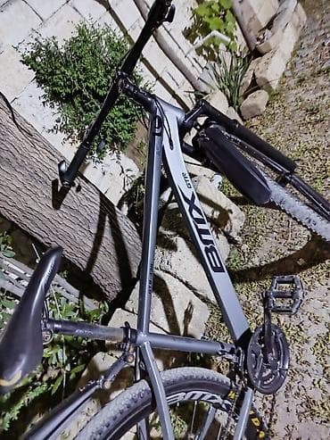 24 lük velosiped: İşlənmiş Şəhər velosipedi 28", sürətlərin sayı: 7, Ünvandan götürmə — 8