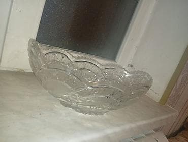 Xrustal meyvə qabı - Material: qalın, şəffaf xrustal - Dizayn: oyma