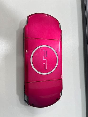 sega oyunlari: PSP 3000 modeli Tam işlək vəziyyətdədir. Yalnız üst korpus — 2