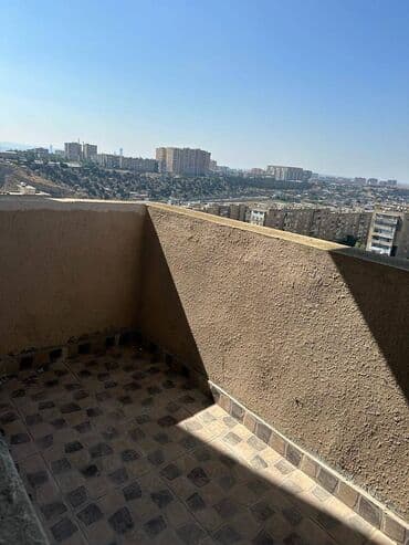 ilkin ödənişi 10000 olan evlər: 3 otaqlı, Yeni tikili, 134 kv. m — 22