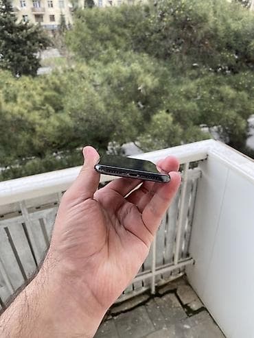 iphoe x: IPhone X, 64 GB, Space Gray — 7