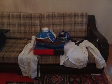 karate paltarı: TAEKWONDO PALTAR SATILIR KASKA VE QORUYUCU KƏMƏR VE PALTARLAR 12-13 — 1