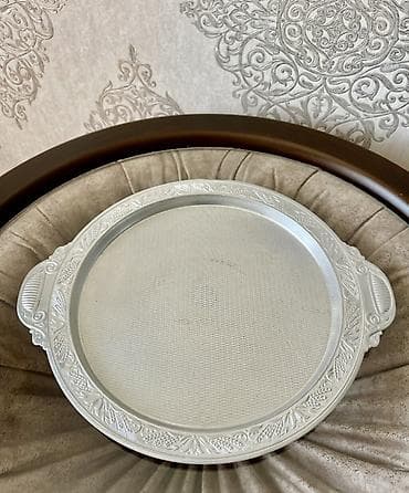 Dəyirmi metal servir/tray - Material: yüngül metal ərinti (gümüşü — 2