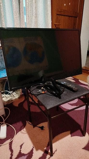 LED televizor, təxminən 40–43 düym ekran - Nazik çərçivəli, düz ekran