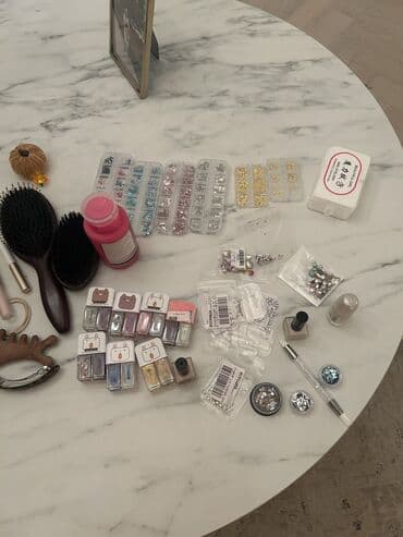 bıcaq kəpənək: Dırnaq üçün lak, Ünvandan götürmə — 4