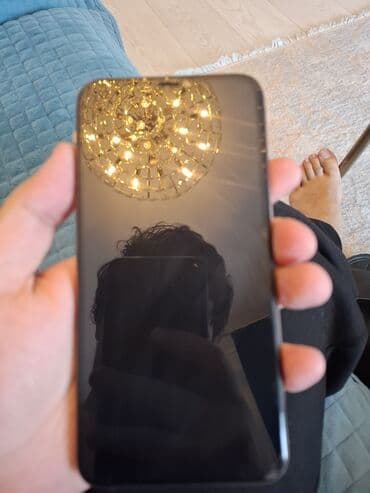 kamere: Məhsul: Smartfon - Tam ekranlı, nazik çərçivəli sensor ekran - Ön — 1