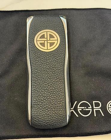 duyməli telefonlar: XOR – lüks düyməli mobil telefon - Korpus: cilalanmış metal gövdə — 3