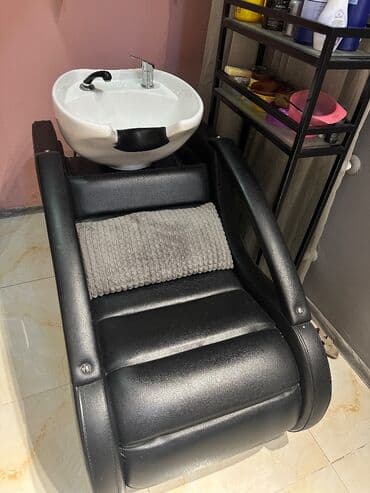 kreslosu: Saş yuyulması kreslosu — 1