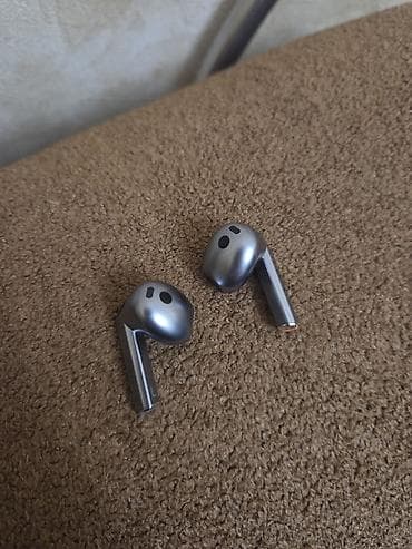 apple ipad a16: Samsung Galaxy Buds3. Yenisi 300manatdır 120manata satıram. Heçbir — 4