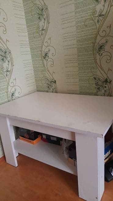 журнальный столик деревянный: Журнальный стол, Б/у, Дерево — 1