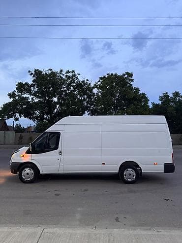 Ford Transit uzun bazalı, yüksəksalon yük və sərnişin daşımalarına