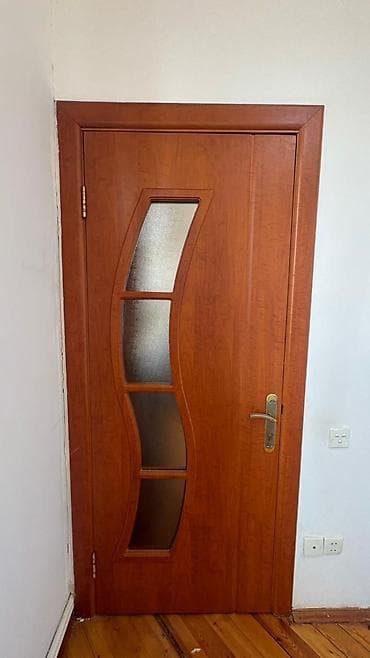 Qonaq otağı üçün İşlənmiş Otaq qapısı Plintus ilə, Zəmanətsiz, Ünvandan götürmə