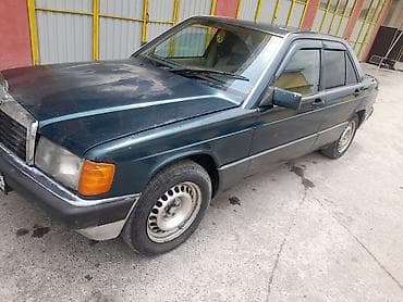 Mercedes-Benz 190 (W201): 2.3 л | 1993 г. Седан — 1