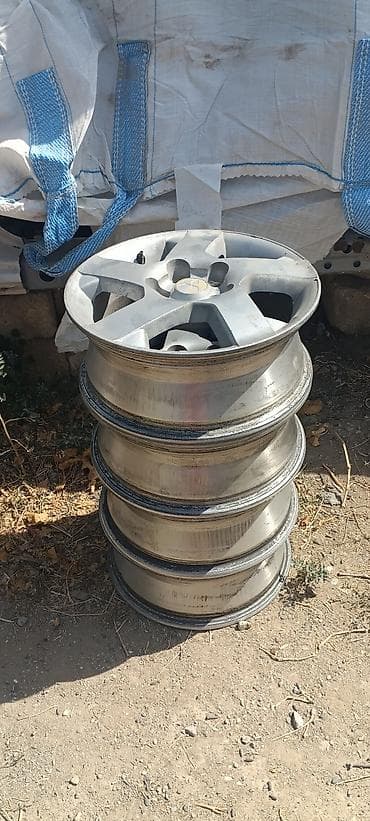 qazel diski: İşlənmiş Disk Mitsubishi R 16 — 2