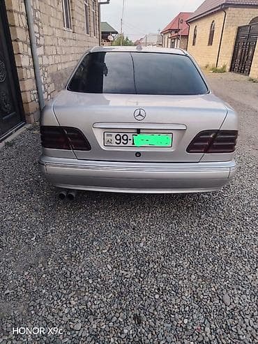 afdamabiler: Mercedes-Benz E-Class (W210), gümüşü rəng. - Kuzov: sedan, OEM — 2