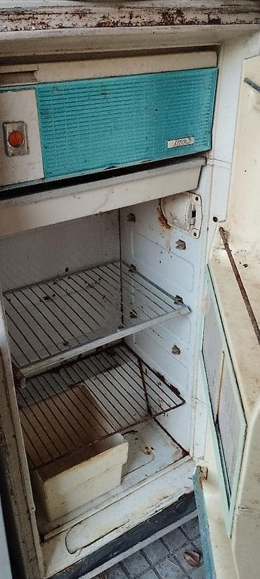 et ceken mawin: İşlənmiş 2 qapılı Venus Soyuducu Satılır, rəng - Ağ — 3