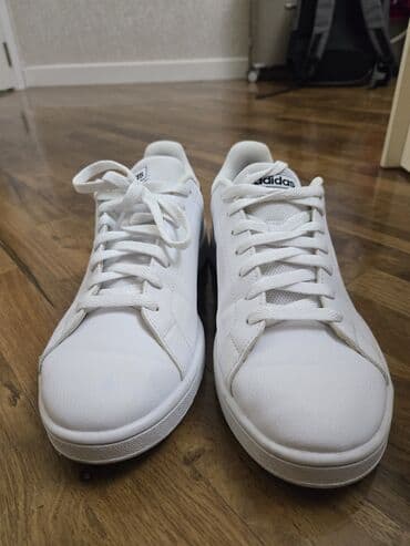 adidas different: Idman ayaqqabıları Adidas kişilər üçün. 42-ci ölçü. Bir həftə geyindim — 3