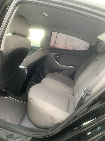 vito disk: Hyundai Elantra sedan – qara rəng, 4 qapı, AZ dövlət nömrə nişanı — 9