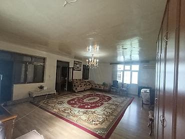 memar əcəmi: 3-cü mikrorayon 3 otaqlı, 150 kv. m, Orta təmir — 1