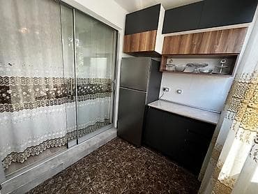 qebelede kiraye evler: Xalqlar Metrosunda Super təmirli 2 otaqlı mənzil. 5/3 mərtəbəsi Ciddi — 4